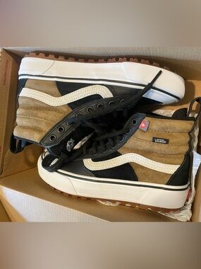 Vans unisex Sk8-Hi MTE Brown Black High-Top Sneakers
